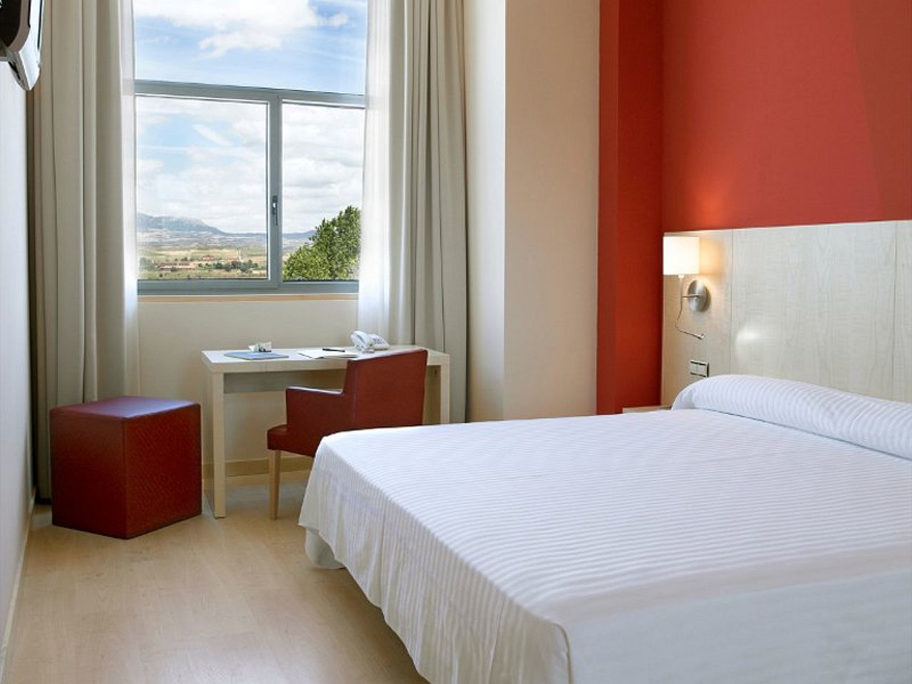 Hotel Sercotel Portales Logrono Room photo